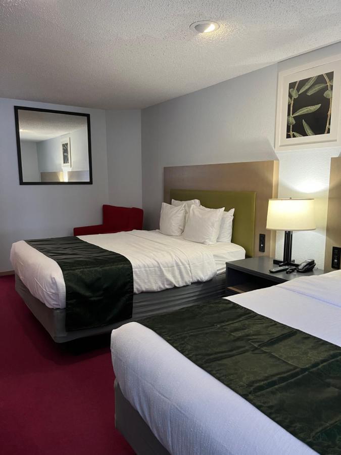 Pictured Rocks Inn And Suites Munising Bagian luar foto