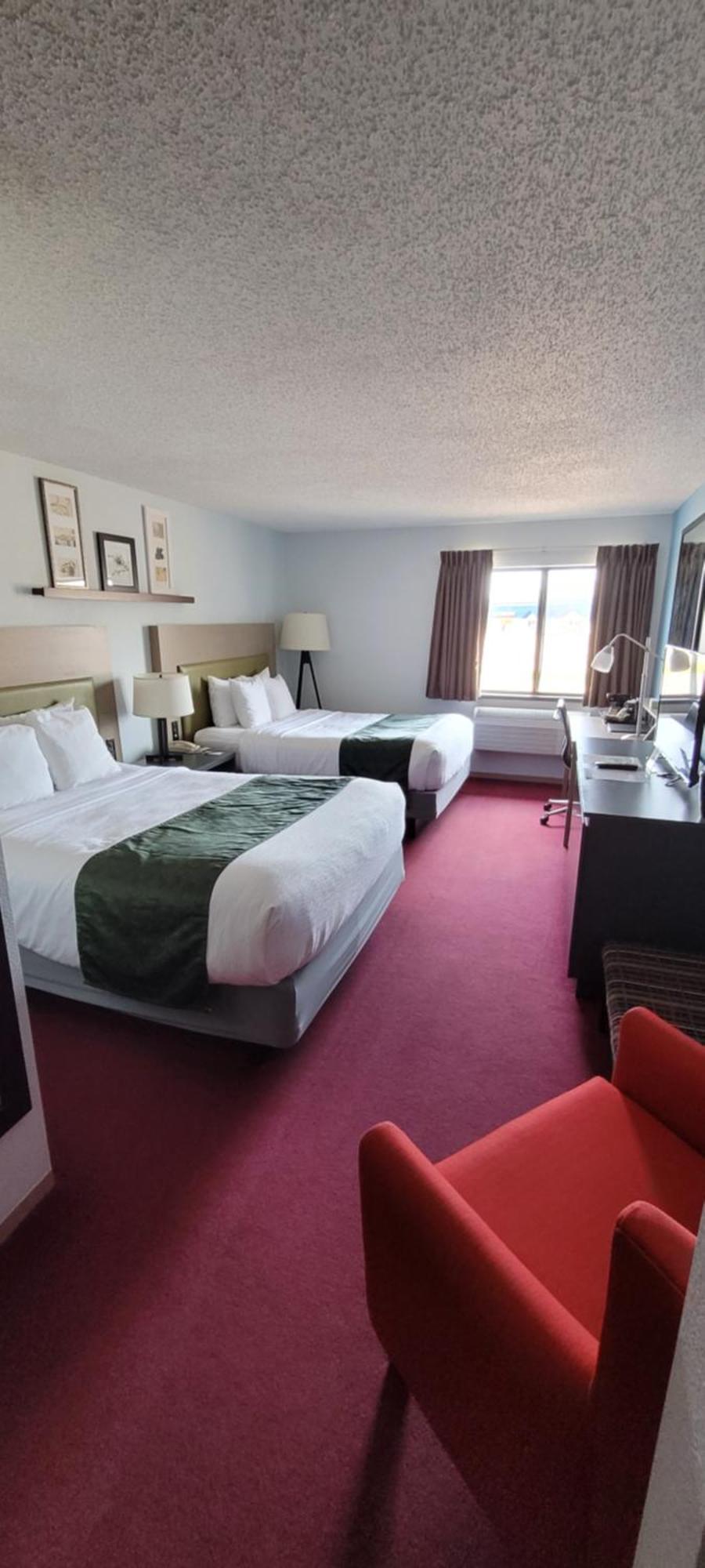 Pictured Rocks Inn And Suites Munising Bagian luar foto