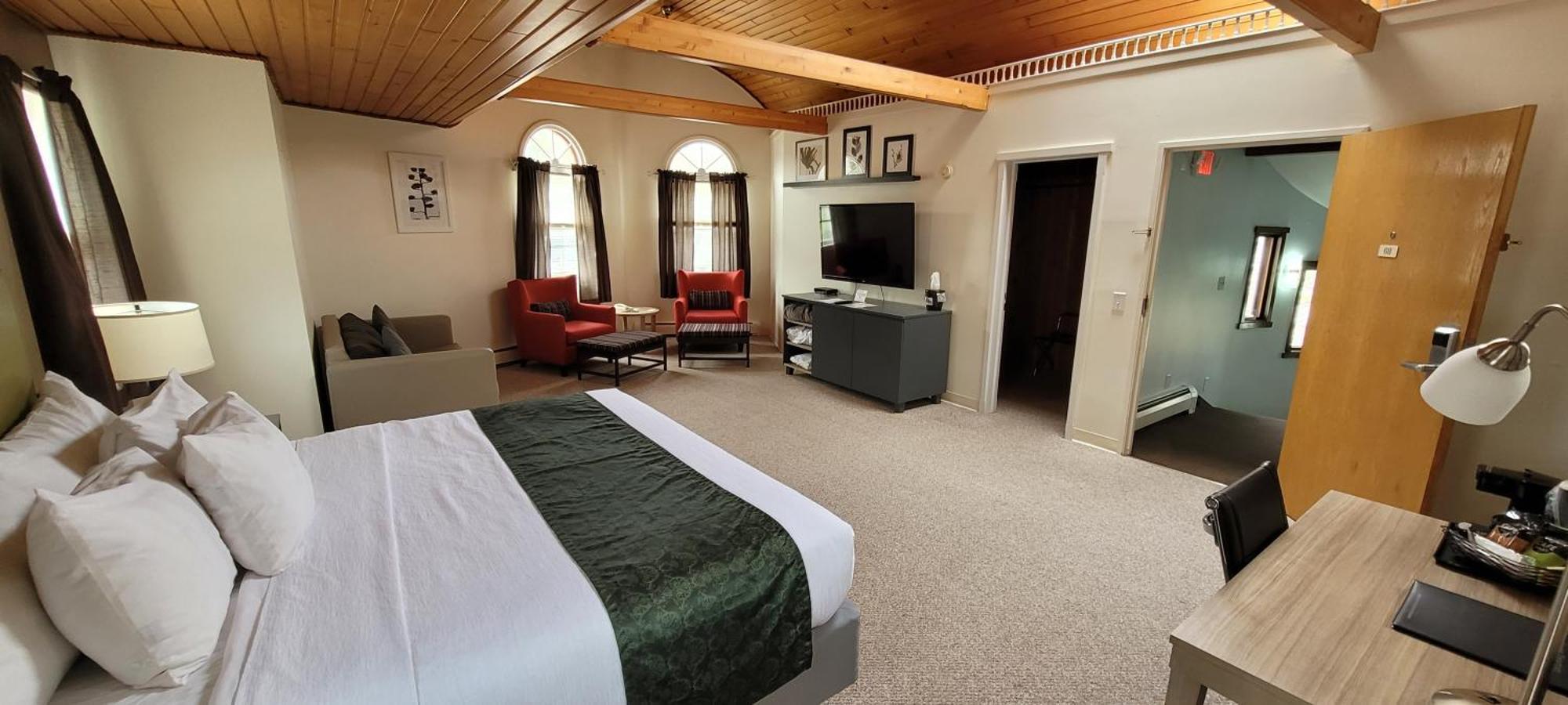 Pictured Rocks Inn And Suites Munising Bagian luar foto