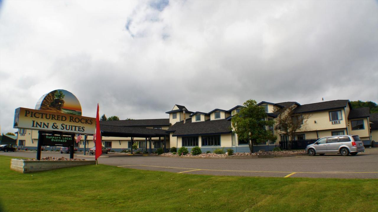 Pictured Rocks Inn And Suites Munising Bagian luar foto