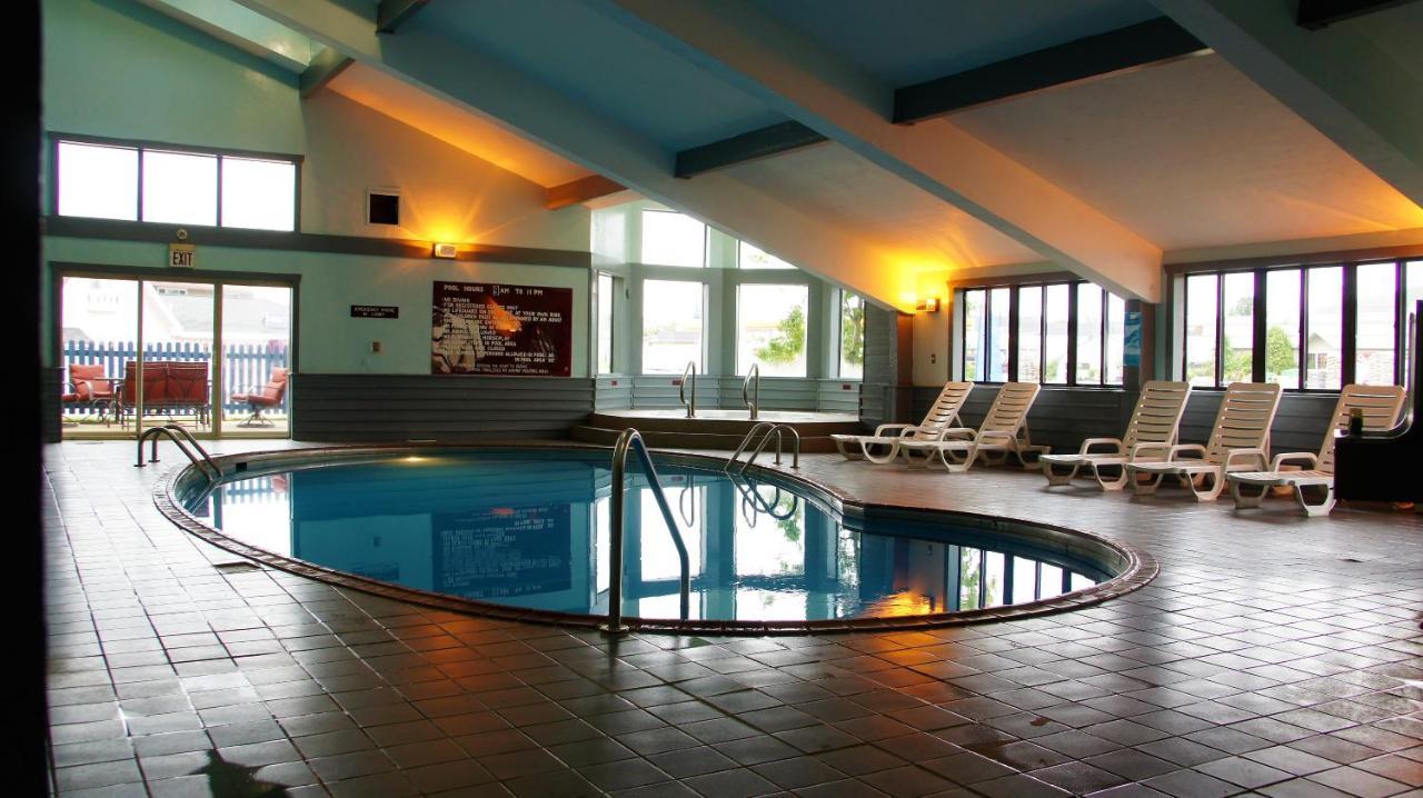 Pictured Rocks Inn And Suites Munising Bagian luar foto